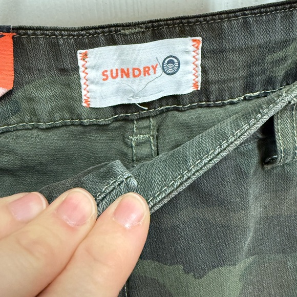 Sundry Camo Ankle Pants - Picture 7 of 12